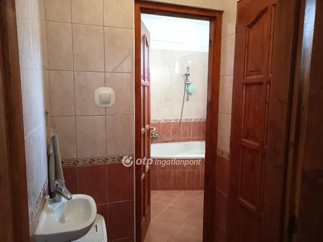 Eladó ház Dány 145 nm