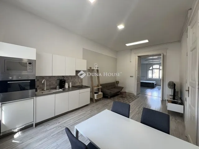 Eladó lakás Budapest VI. kerület 63 nm