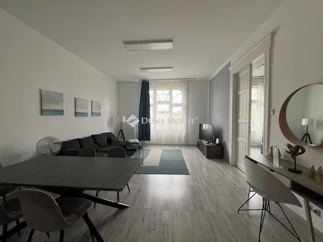 Eladó lakás Budapest VI. kerület 87 nm