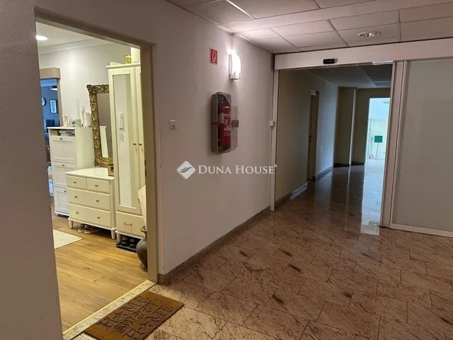 Eladó lakás Budapest II. kerület 66 nm