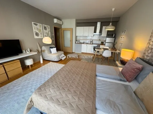 Eladó lakás Budapest VI. kerület 36 nm