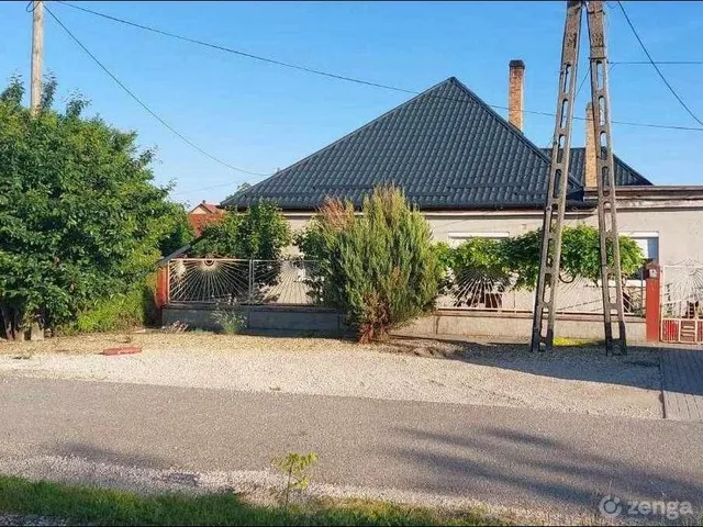 Eladó ház Dunaföldvár 150 nm