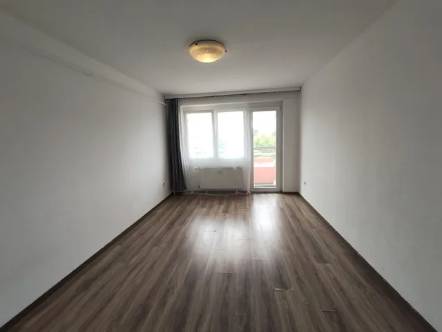 Eladó lakás Komárom 63 nm