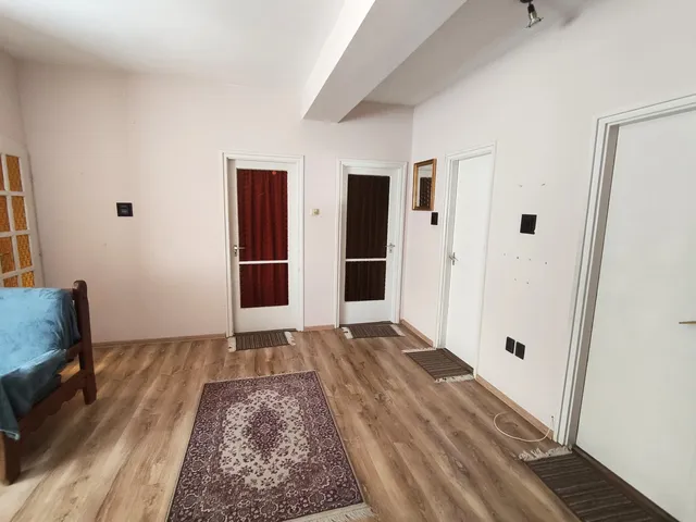 Eladó ház Komárom 213 nm