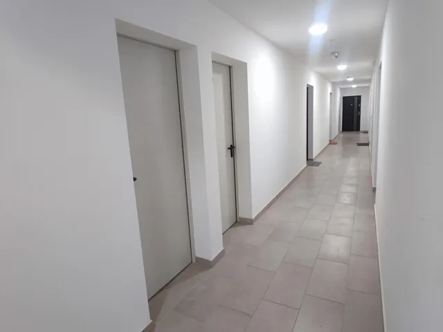 Eladó kereskedelmi és ipari ingatlan Komárom 7 nm