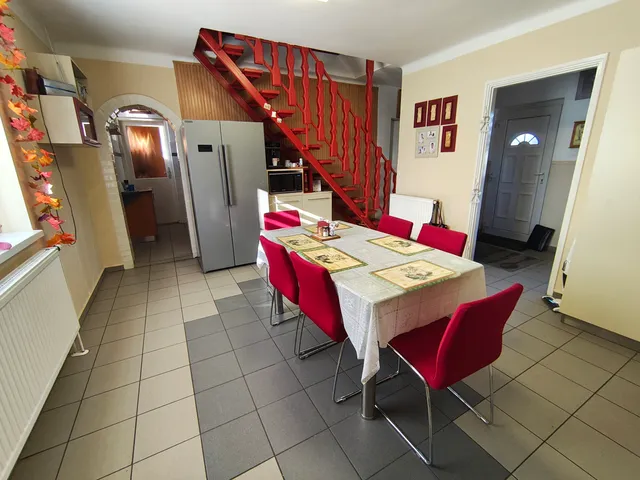 Eladó ház Komárom, Koppánymonostor 117 nm