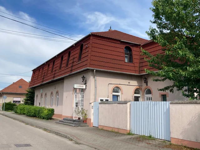 Eladó ház Ajka 600 nm