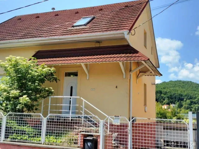Eladó ház Salgótarján, Béketelep 130 nm