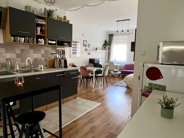 Eladó lakás Budapest VII. kerület, Külső-Erzsébetváros, Hársfa 40 nm