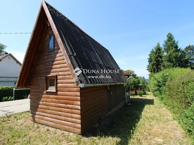 Eladó telek Budakeszi 724 nm