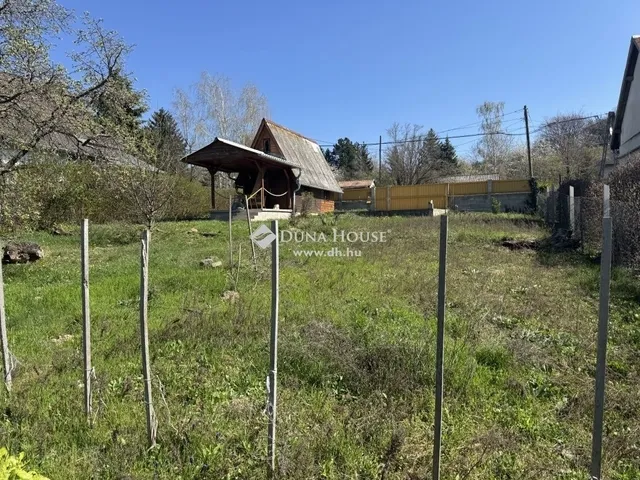 Eladó telek Budakeszi 724 nm