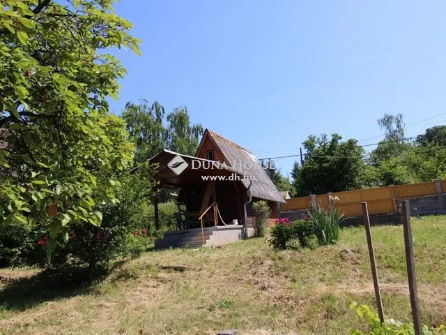 Eladó telek Budakeszi 724 nm