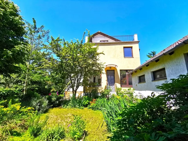 Eladó ház Budakeszi 270 nm