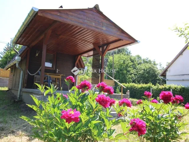 Eladó telek Budakeszi 724 nm