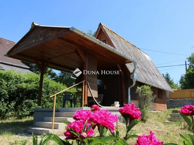 Eladó telek Budakeszi 724 nm
