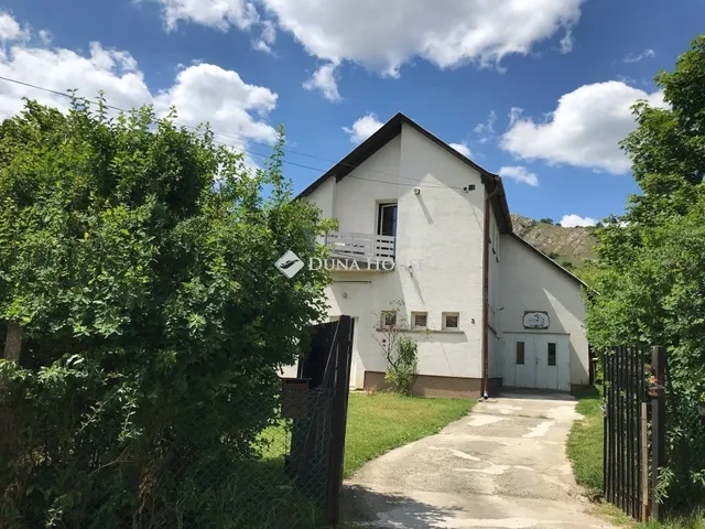 Eladó ház Budaörs 128 nm