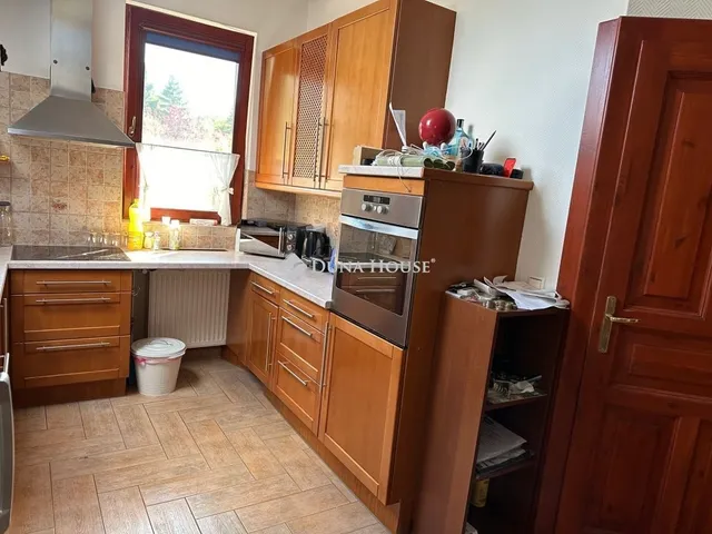 Eladó lakás Etyek 92 nm