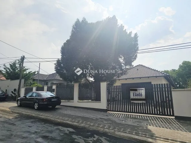 Eladó ház Érd 195 nm