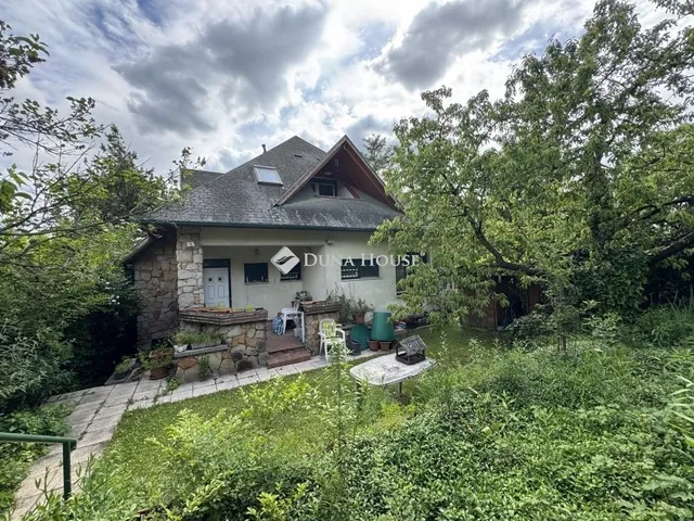 Eladó ház Budakeszi 370 nm