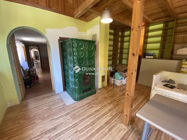 Eladó ház Olaszfa 250 nm