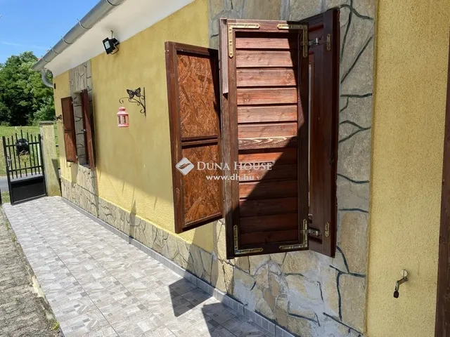 Eladó ház Olaszfa 250 nm