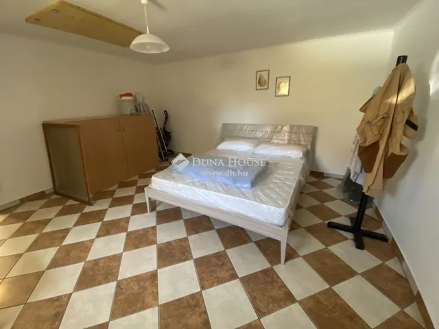 Eladó ház Olaszfa 250 nm
