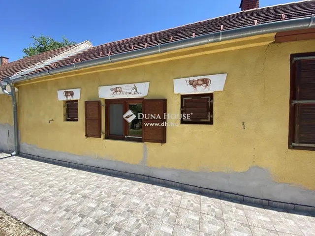 Eladó ház Olaszfa 250 nm