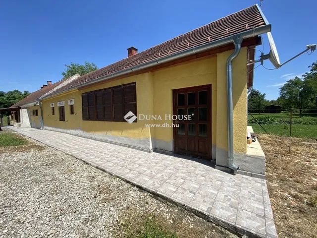 Eladó ház Olaszfa 250 nm