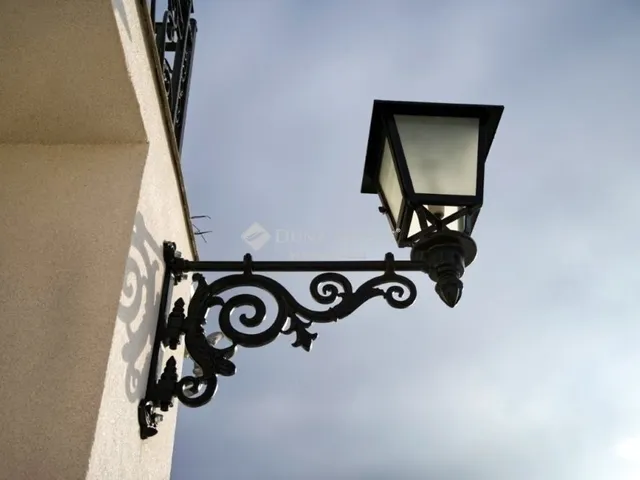 Eladó ház Pilisborosjenő 200 nm