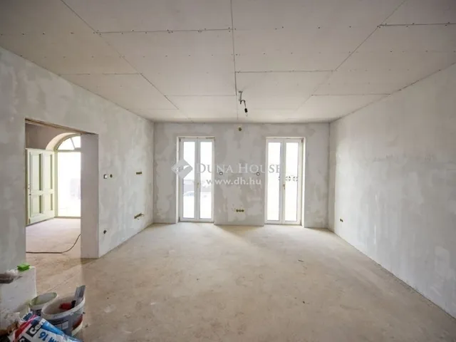 Eladó ház Pilisborosjenő 200 nm