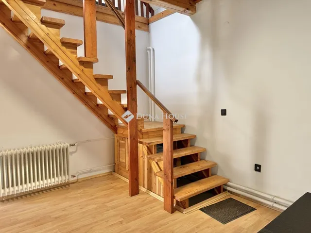 Eladó ház Paks 233 nm