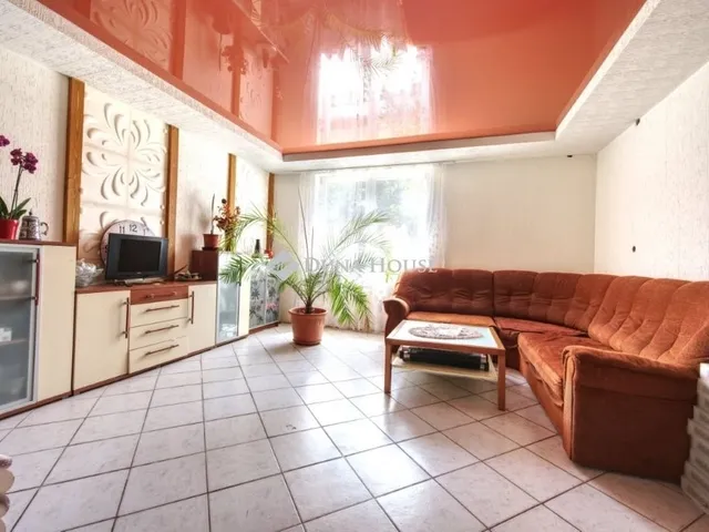 Eladó ház Zsámbék 215 nm