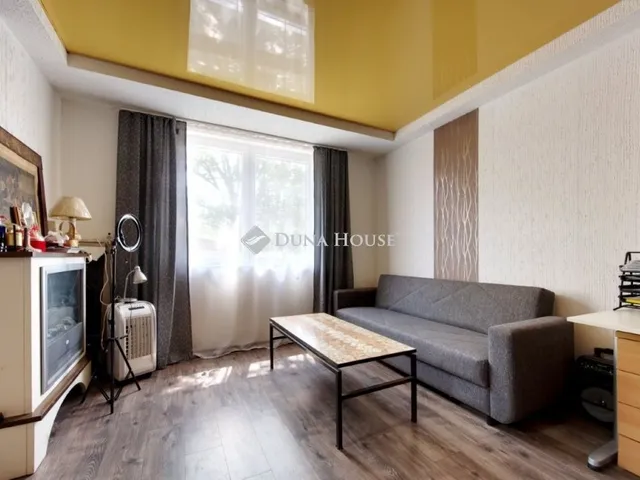 Eladó ház Zsámbék 215 nm