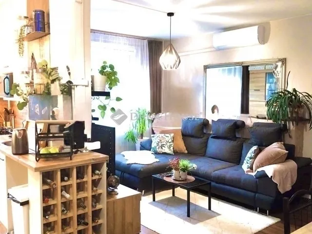 Eladó lakás Etyek 71 nm