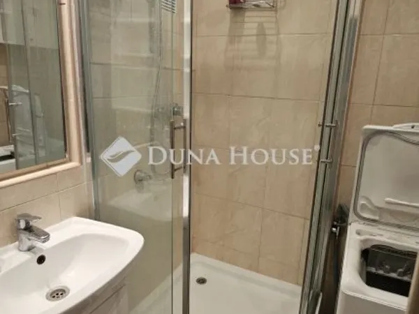 Eladó lakás Budapest XI. kerület 65 nm