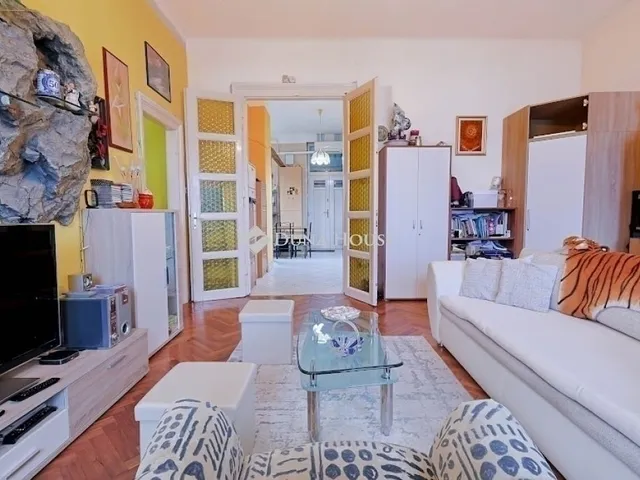 Eladó lakás Budapest VIII. kerület 70 nm