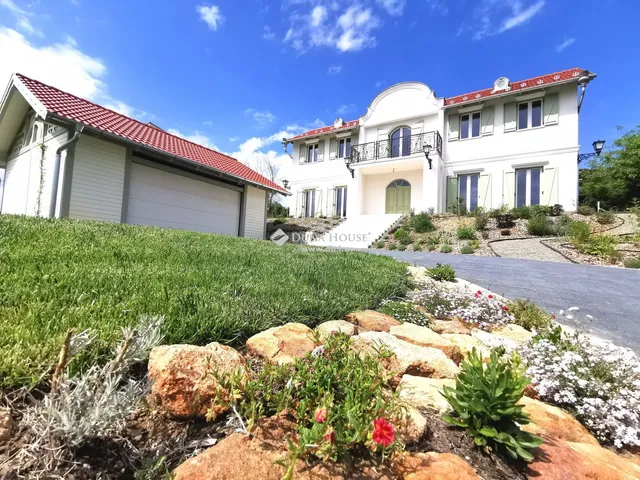 Eladó ház Pilisborosjenő 200 nm