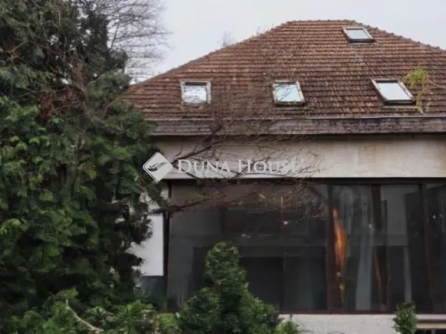 Eladó ház Zsámbék 282 nm