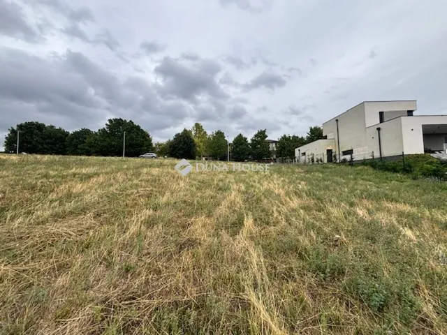 Eladó telek Biatorbágy 932 nm