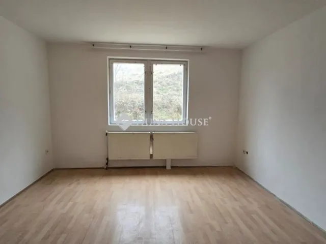 Eladó lakás Pilisjászfalu 45 nm