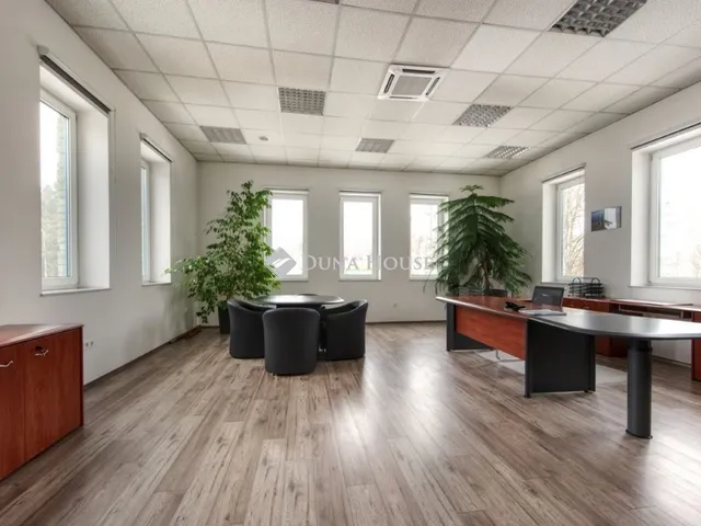 Kiadó kereskedelmi és ipari ingatlan Budakeszi 98 nm