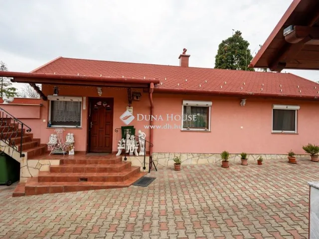 Eladó üdülő és hétvégi ház Budakeszi 100 nm