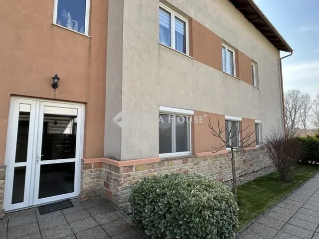 Eladó lakás Páty 104 nm