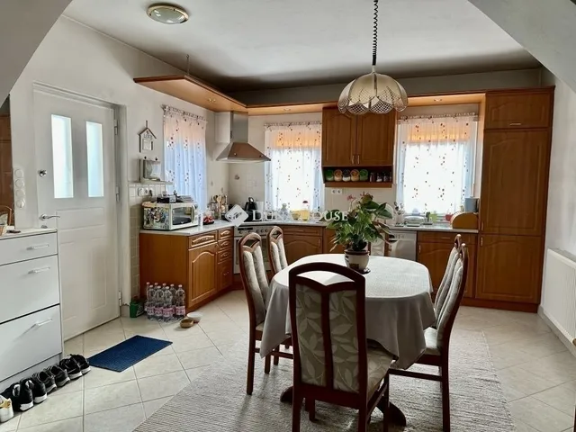 Eladó ház Budakeszi, Nagyszénászug 152 nm