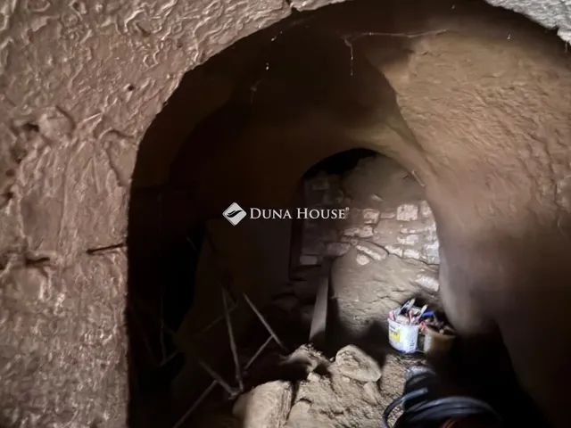 Eladó mezőgazdasági ingatlan Perbál 396 nm