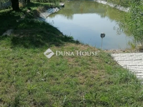 Eladó ház Zsámbék 215 nm