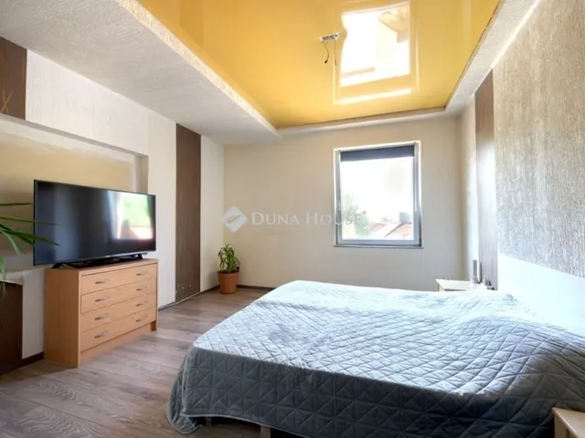 Eladó ház Zsámbék 215 nm