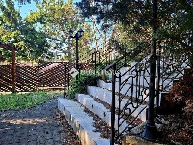Eladó ház Budakeszi 344 nm