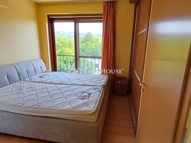 Eladó ház Budajenő 238 nm