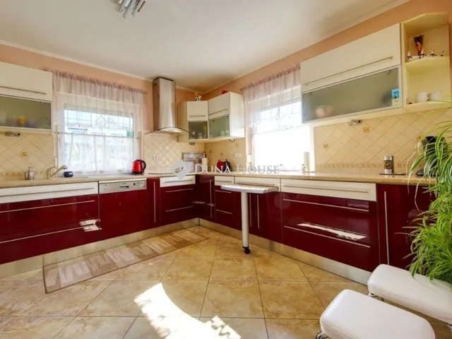 Eladó ház Telki 520 nm